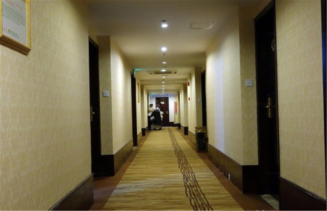 Vienna 3 Best Hotel Shanghai Expo Sanlin Екстериор снимка