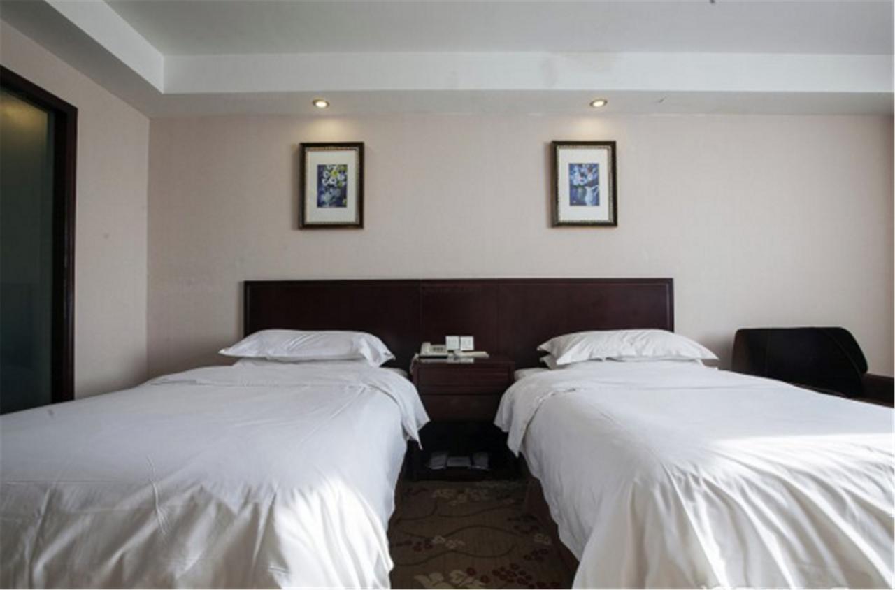 Vienna 3 Best Hotel Shanghai Expo Sanlin Екстериор снимка