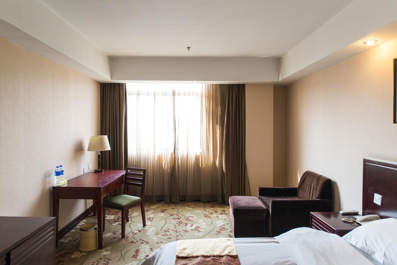 Vienna 3 Best Hotel Shanghai Expo Sanlin Екстериор снимка