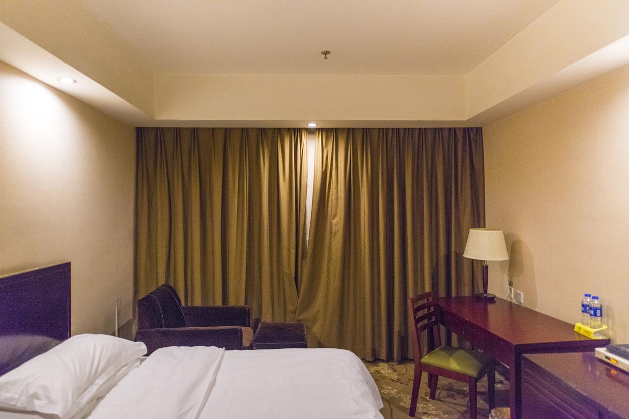 Vienna 3 Best Hotel Shanghai Expo Sanlin Екстериор снимка