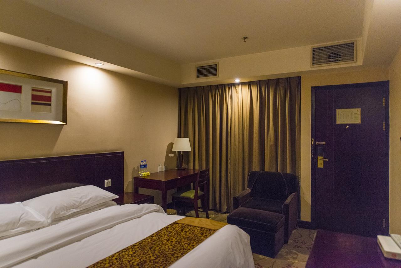 Vienna 3 Best Hotel Shanghai Expo Sanlin Екстериор снимка