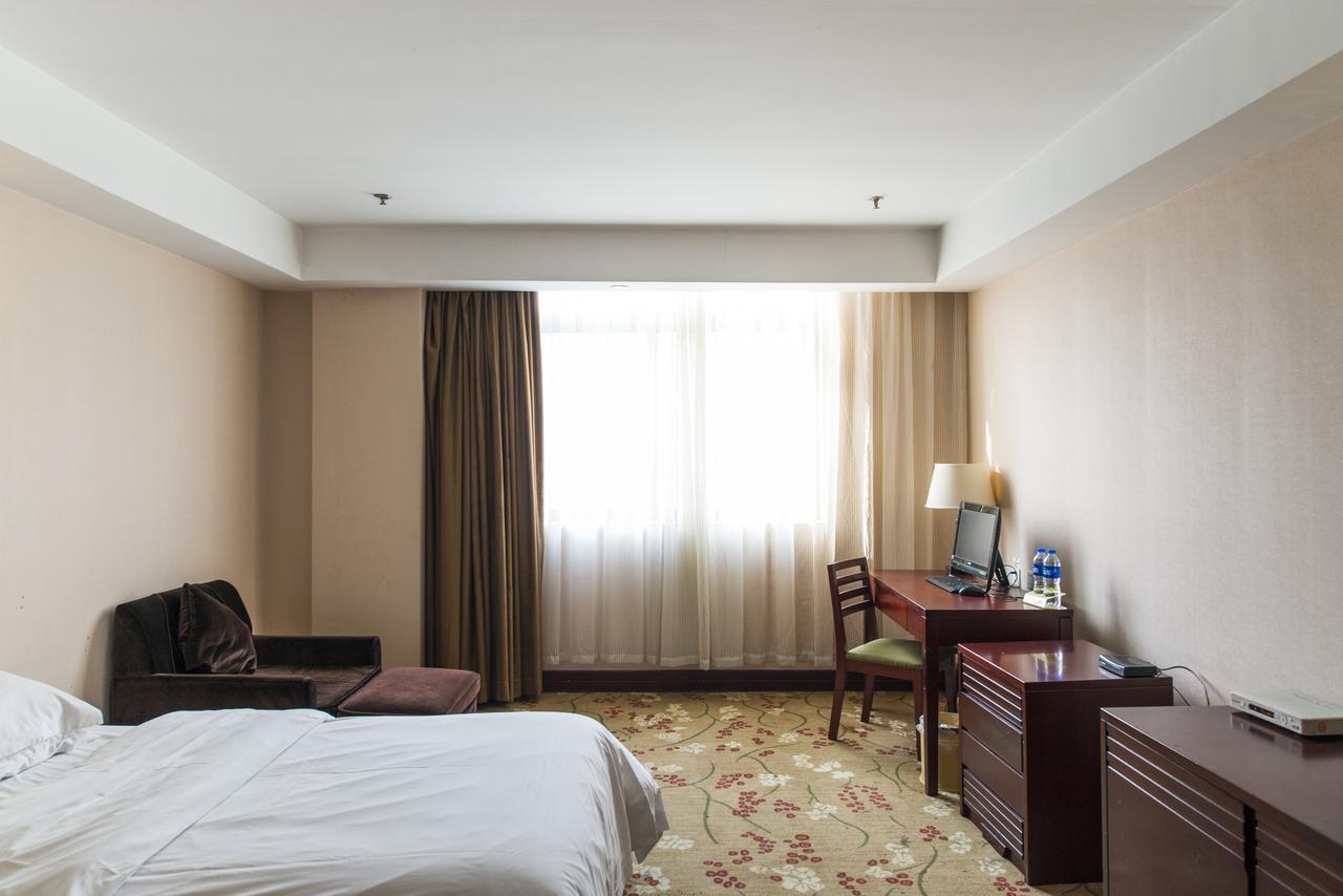 Vienna 3 Best Hotel Shanghai Expo Sanlin Екстериор снимка
