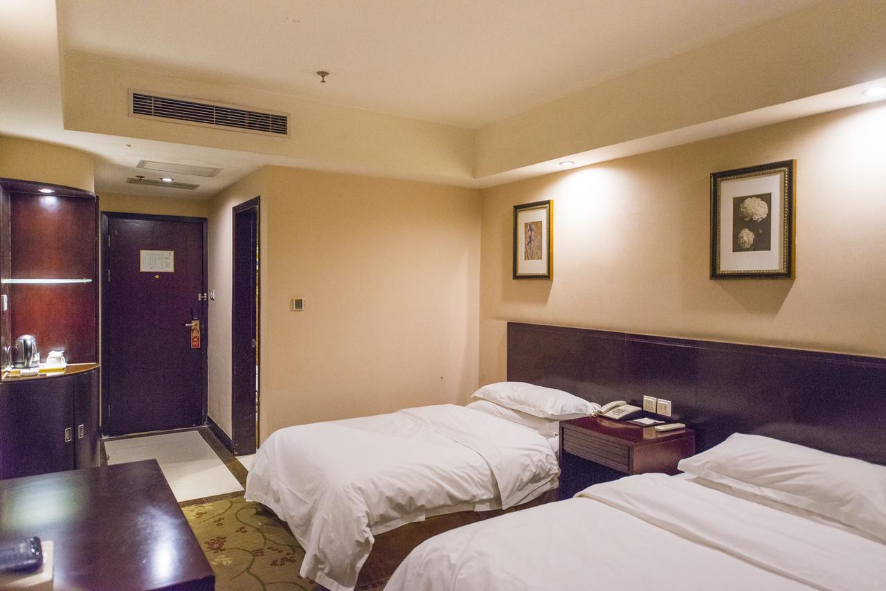 Vienna 3 Best Hotel Shanghai Expo Sanlin Екстериор снимка