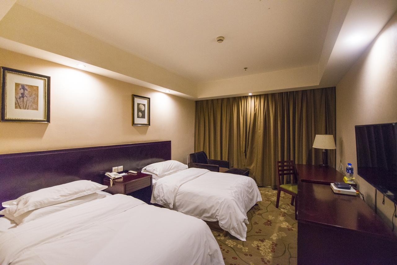 Vienna 3 Best Hotel Shanghai Expo Sanlin Екстериор снимка