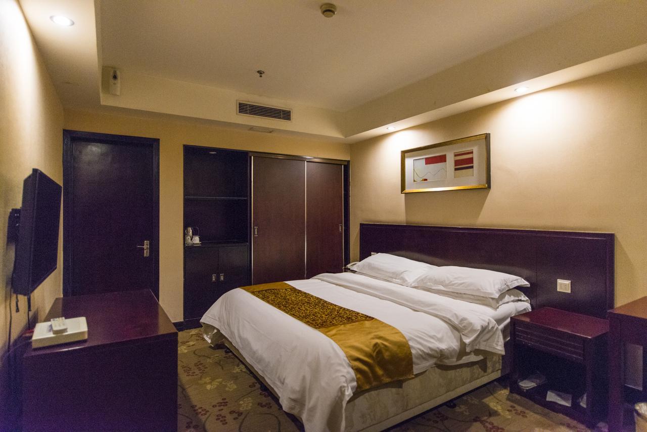 Vienna 3 Best Hotel Shanghai Expo Sanlin Екстериор снимка