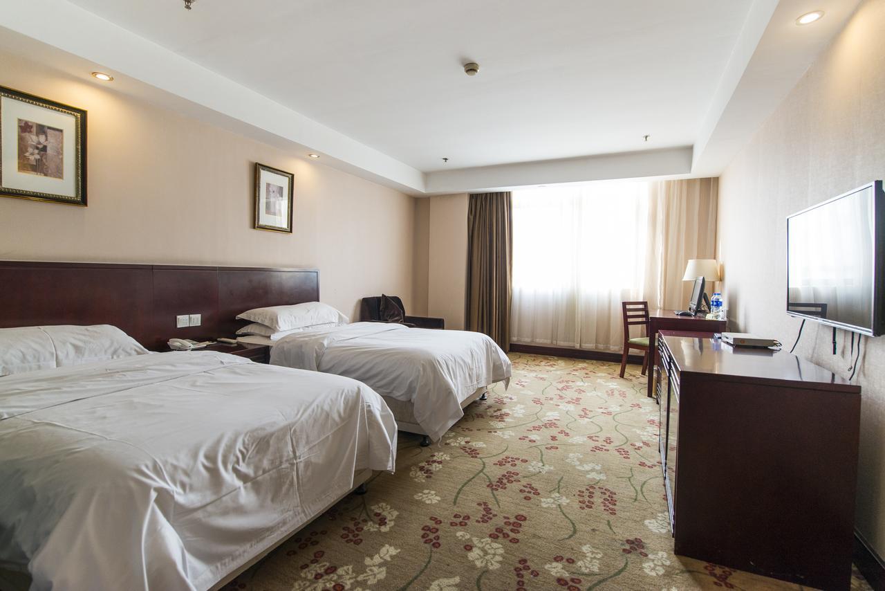 Vienna 3 Best Hotel Shanghai Expo Sanlin Екстериор снимка