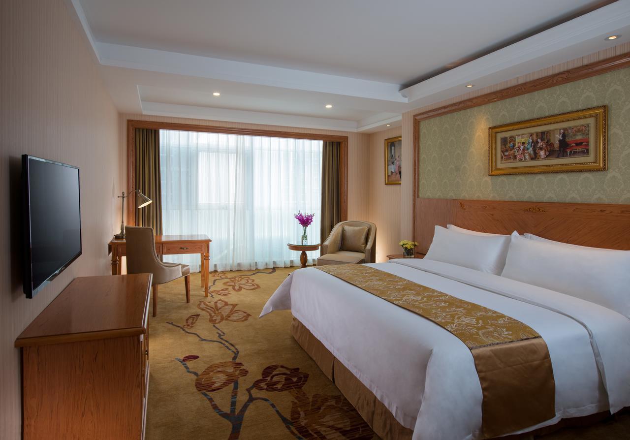 Vienna 3 Best Hotel Shanghai Expo Sanlin Екстериор снимка